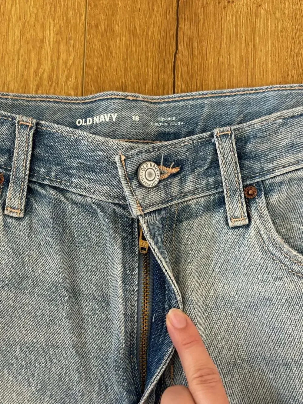 Old Navy Girls Mid-Rise Built-In Tough Distressed Denim Bermuda Shorts Size 18